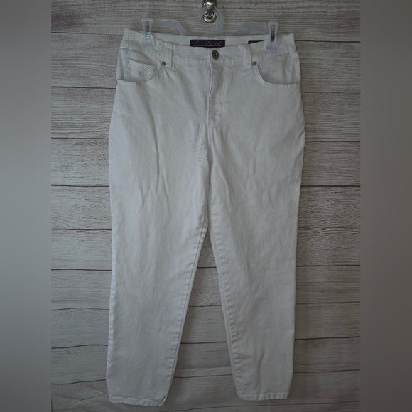 Gloria Vanderbilt Amanda Jeans Size 8 Short - Picture 1 of 5